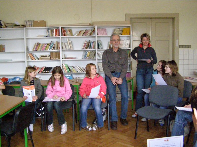 pan ředitel a pani učitelka